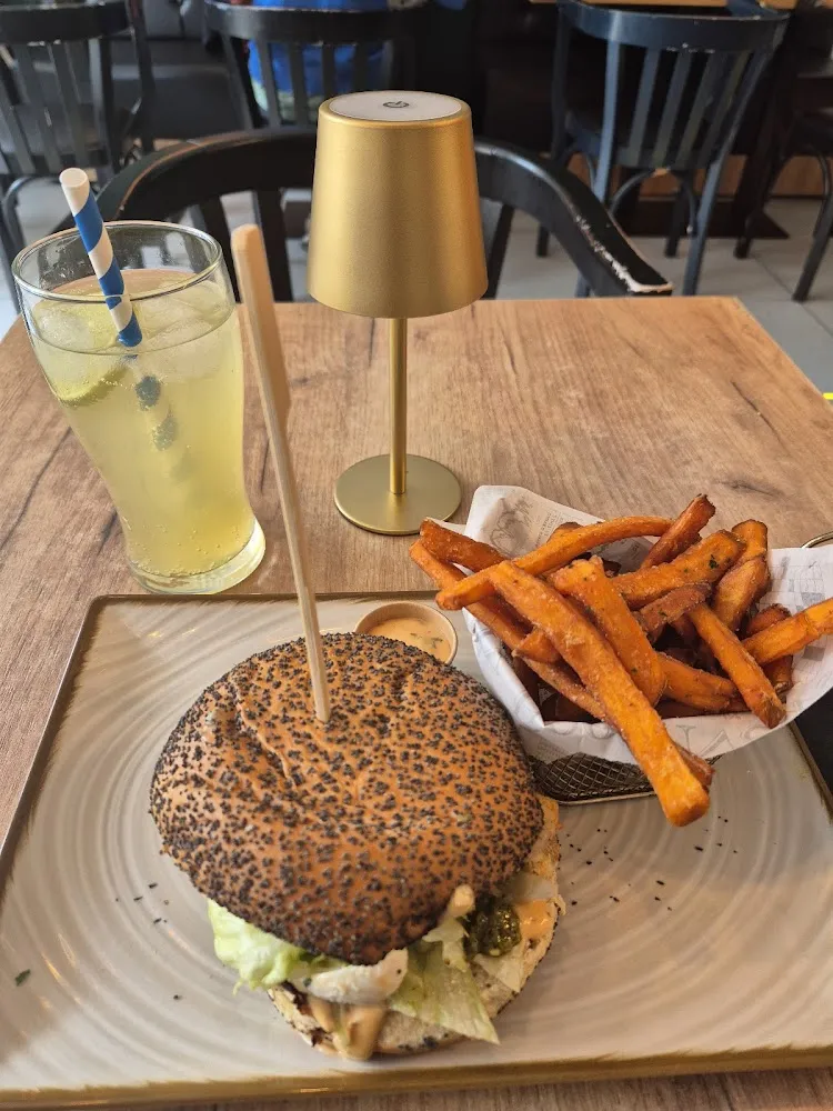 Super Maddak Noir Cheesy